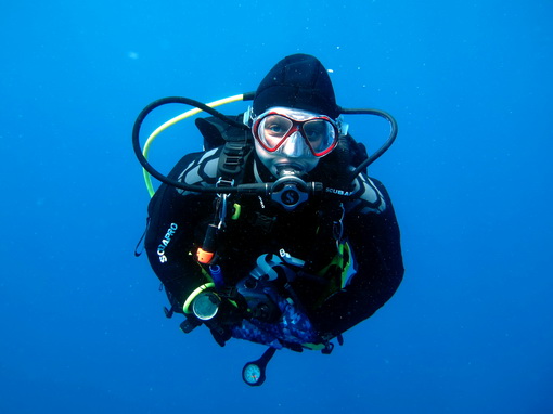 diving-instructor-michi-extended-range